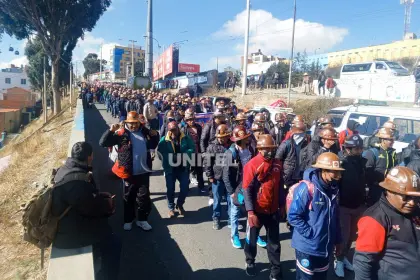 Mineros sindicalizados se movilizan en La Paz contra los avasallamientos y urgen atención del Gobierno