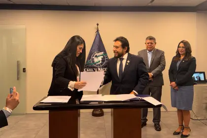 Crean la Cámara Binacional El Salvador – Bolivia y se apunta a profundizar relaciones comerciales