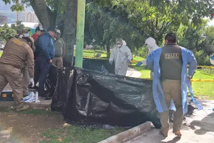 Hombre hallado sin vida cerca de un puente peatonal tenía el cráneo destrozado por un ataque con una piedra