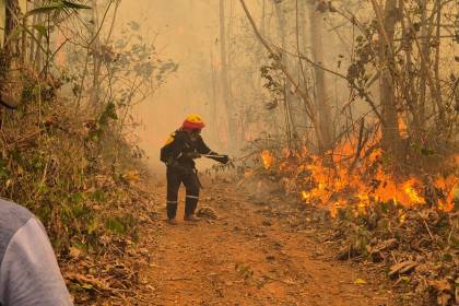 Santa Cruz: Incendio afecta a la comunidad Salvatierra, en Urubichá