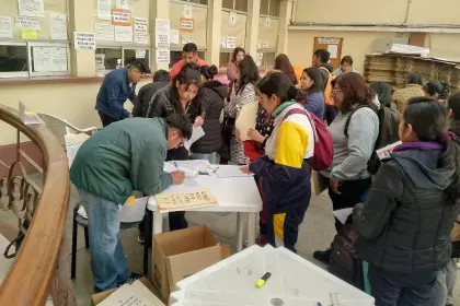 Hubo jurados que presentaron excusas sin justificación, dice el TED de La Paz; se advierte multa de Bs 1.375 por inasistencia