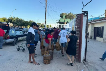 Viceministra sobre garrafas: De forma temporal se pide cédula de identidad y solo se puede comprar una