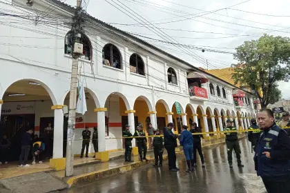 Sube a nueve la cifra de los heridos por explosión en un mercado de Quillacollo