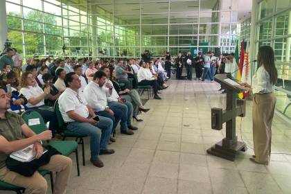 “Santa Cruz hará algo que nunca ha hecho”, afirma Velasco al instalar la Comisión Agraria Departamental 