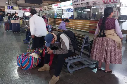 Regularizan salidas hacia el occidente desde la Terminal de Cochabamba y se aguarda confirmación para el oriente