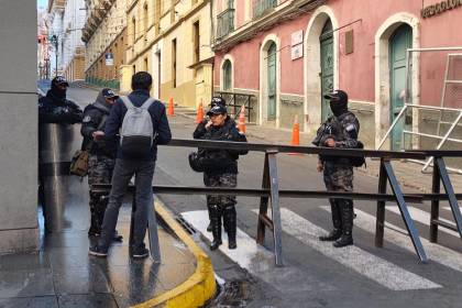 Cierran la plaza Murillo: Agentes de élite refuerzan el operativo para la visita de Kast en tres zonas de La Paz