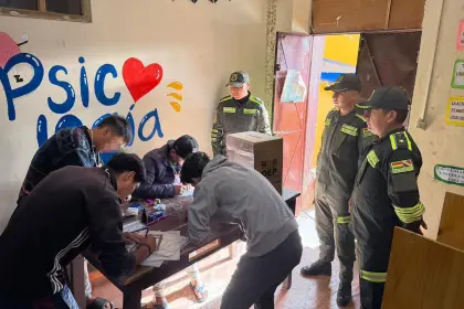 Más de 200 personas con orden de captura fueron aprehendidas en el país en recintos de votación