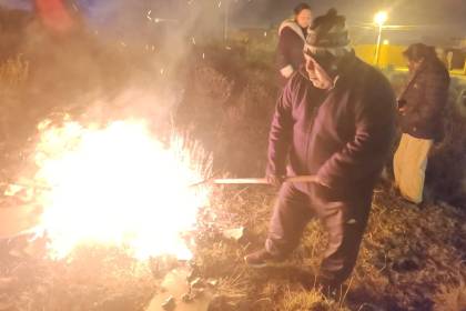 Más de 50 fogatas y una decena de incendios forestales fueron aplacados por las brigadas en La Paz y El Alto