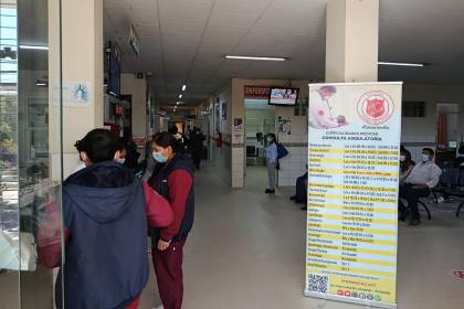 Joven fue apuñalada múltiples veces por su pareja quien huyó dejándola malherida