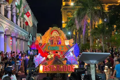 Camila I en la primera ‘preca’: “Mi corazón rebosa de amor por este pueblo hermoso” 