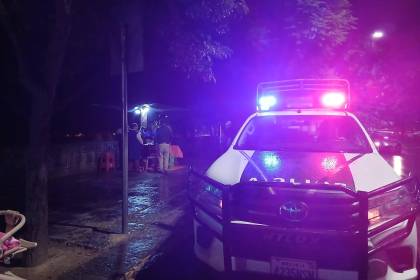 Un hombre es brutalmente golpeado por tres jóvenes que intentaron robar su celular y billetera en El Alto