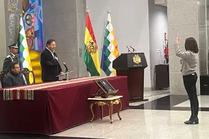 Tras renuncia de Siles por filtración de audio, Jessica Saravia es posesionada como nueva ministra de Justicia