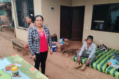 Concepción: Evacúan a casi 40 personas de la comunidad Makanaté ante la amenaza del avance de un incendio