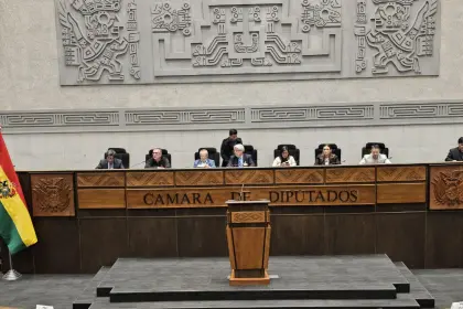 Diputados reinstalan sesión preparatoria en la que se busca elegir al presidente de la Cámara Baja
