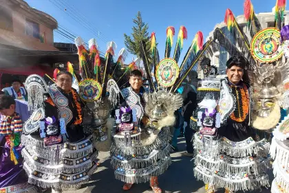 Más de 80 fraternidades participan de la entrada folclórica de Urkupiña; conoce todos los detalles