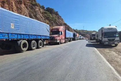 Pérdidas por bloqueos suman Bs 120 millones para el sector productivo, dice ministro Flores