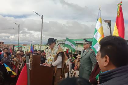 “El que niega a su patria no merece llamarse boliviano”: Lara arremete contra Paz en su acto por el Día del Estado Plurinacional