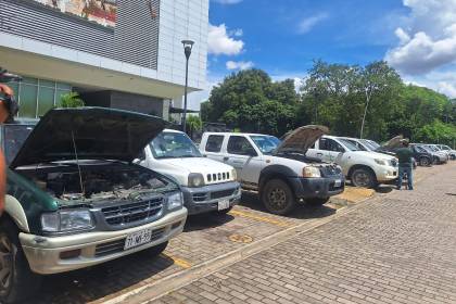 Alcaldía de la capital cruceña reporta 60 vehículos municipales varados por la gasolina ‘desestabilizada’ 