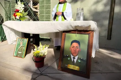 Rinden homenaje a los cuatro policías asesinados en bloqueos de Llallagua y Confital
