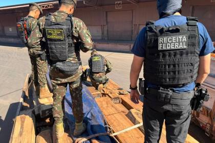 Brasil reporta una incautación “récord” de cocaína escondida en cargamentos de madera procedentes de Bolivia