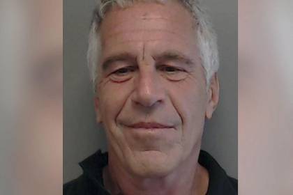 Juez de EEUU divulga la supuesta nota de suicidio de Jeffrey Epstein