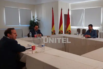 Samuel y Tuto se reúnen con Manfred para analizar los conflictos y la “garantía” para las elecciones generales 