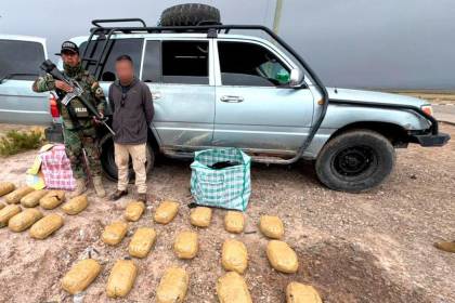 Aprehenden a un hombre que viajaba con 25 paquetes de marihuana, en Potosí 