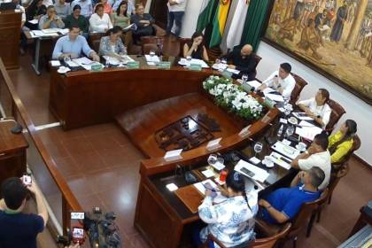 Instalan sesión del Concejo de Santa Cruz de la Sierra para tratar la ausencia de Jhonny, quien está detenido