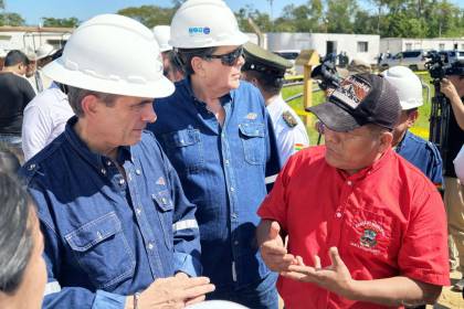 Reclaman a Rodrigo Paz en Santa Rosa del Sara por el combustible y el decreto del diésel