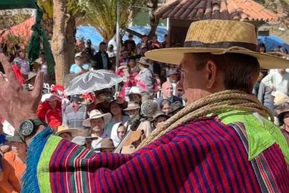 Paz llega a la Casa de la Libertad y se instala la reunión con los gobernadores por el modelo 50-50