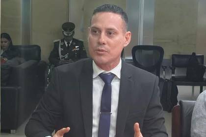 Libre rechaza acusaciones de supuestos pagos del Gobierno por votos en la ALP