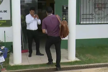 Caso doble secuestro: Expareja de Ivar García llega a oficinas de la Policía para declarar