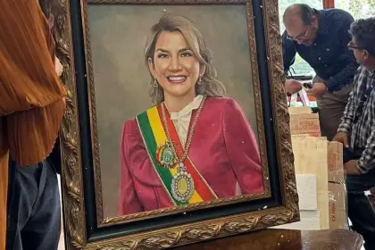 Restauran sala de presidentes de la Casa de la Libertad e incluyen retrato de Jeanine Áñez