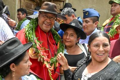 Luis Arce: “Las amas de casa van a sonreír cuando vayan a los mercados y vean que los precios están mejor”