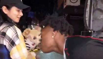 Video: Youtuber quería ganar ‘likes’ asustando a un perro pero terminó con una mordedura en la cara
