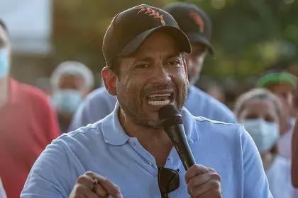 Camacho sobre alza del dólar: “Evo, Arce, Andrónico y el MAS hundieron a un país rico en el mejor momento de su historia”