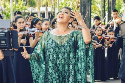 Artistas e instituciones despiden a Alenir Echeverría con mensajes destancando su legado en la música cruceña