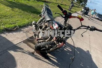 Una persona muere y otra pierde la pierna tras choque de dos motociclistas que estaban con pasajeros