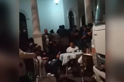 Denuncian toma y corte de luz en el Concejo de Santa Cruz de la Sierra a horas de la sesión para elegir directiva