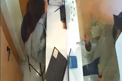 Policía captura a dos presuntos autores del atraco a una casa de cambio en Cochabamba 