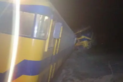 Oruro: un tren descarriló por robo de rieles, denuncia empresa