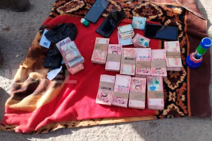 La Policía aprehende a un hombre con Bs 190 mil “para los bloqueadores”