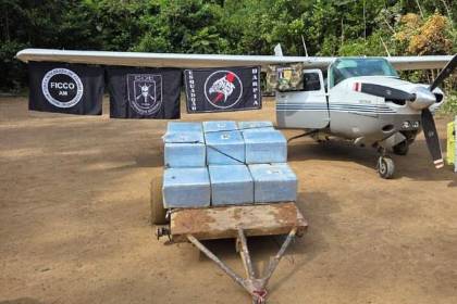 Policía de Brasil intercepta avioneta con media tonelada de cocaína que se sospecha salió de Bolivia