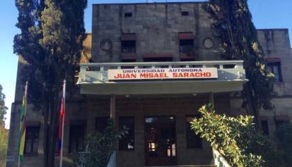 “No tiene aval”: Universidad de Tarija deslinda responsabilidad de un congreso tras muerte de un estudiante