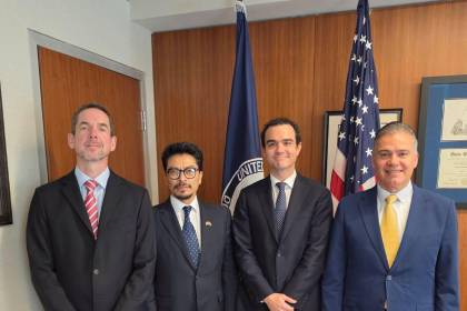 Justiniano se reúne con autoridades antidroga en Estados Unidos para coordinar agenda de trabajo 