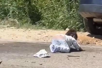 ¿Qué pasó con la bebé hallada gateando tras un accidente en Cochabamba? Esto es lo que se sabe 