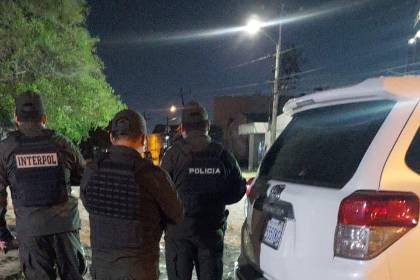 Dos personas fueron acribilladas dentro de una vehículo en la zona norte de la capital cruceña