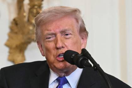 Trump dice que la “gran oleada” de ataques contra Irán no ha ocurrido pero será “pronto”