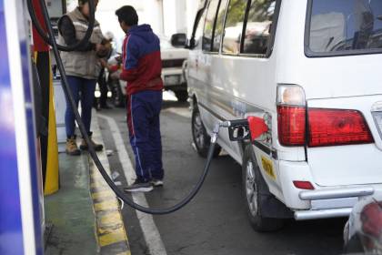 “Seguimos afectados”: Transporte libre de Cochabamba advierte con protestas, si el Gobierno no garantiza remplazo de la gasolina desestabilizada