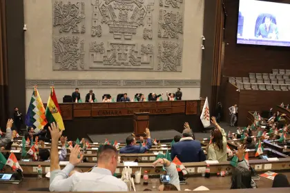 Cámara de Diputados reinstala sesión para tratar el PGE 2026 y dos créditos externos por $us 580 millones